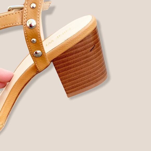 Nine West Galotie Studded Block Heel Sandals NW7 Tan Brown Size 7.5 M - Picture 9 of 14